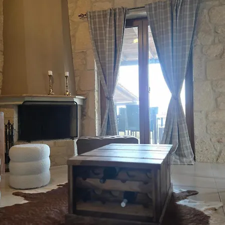Appartamento To Petrino, Stylish Stone House, Elani