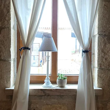 To Petrino, Stylish Stone House, Elani Siviri