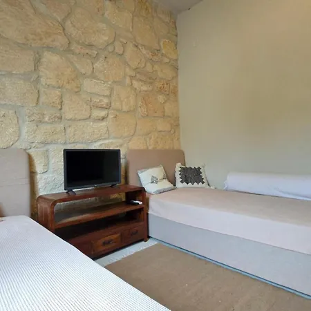 To Petrino, Stylish Stone House, Elani Appartamento *