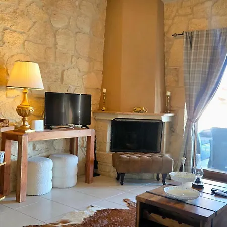 To Petrino, Stylish Stone House, Elani Appartamento *