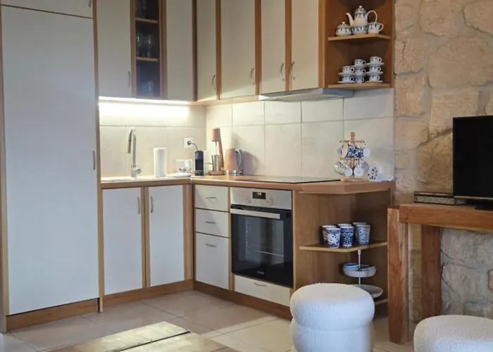 Apartmán To Petrino, Stylish Stone House, Elani Siviri