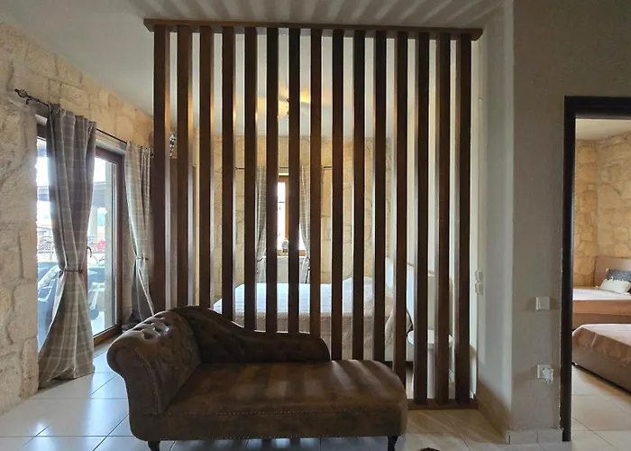 To Petrino, Stylish Stone House, Elani * Siviri